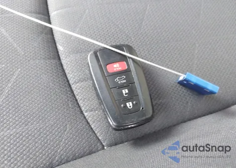 2021 Toyota Rav4 Xle z USA, uszkodzony, nr VIN 2T3W1RFV1MC120066